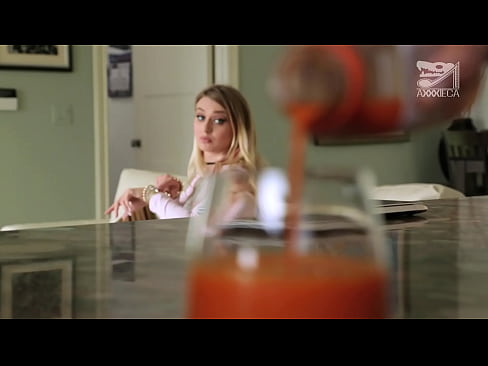 ❤️ گرم ڇوڪريءَ سان وڏي چوٽي ۽ تنگ بليءَ کي لوزر مان ڪڪڙ ملي ٿو، پر ڏاڍي سخت ❤️  اسان وٽ٪ sd.porn-impact.ru٪؛ ❌️