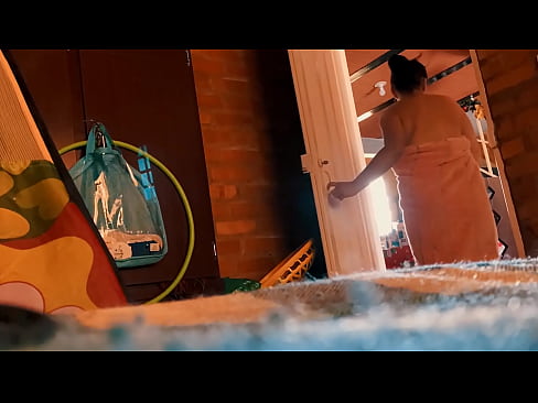 ❤️ منهنجو چاچو شاور ۾ منهنجي پٺيان اچي ٿو، هو مون کي چوندو آهي جڏهن آئون غسل وٺان ٿو. ❤️  اسان وٽ٪ sd.porn-impact.ru٪؛ ❌️